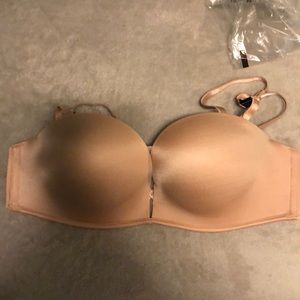 Victoria’s Secret bombshell bra
